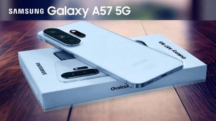 Seseorang memegang smartphone Samsung Galaxy A57 warna biru muda menampilkan grafik performa gaming di layar