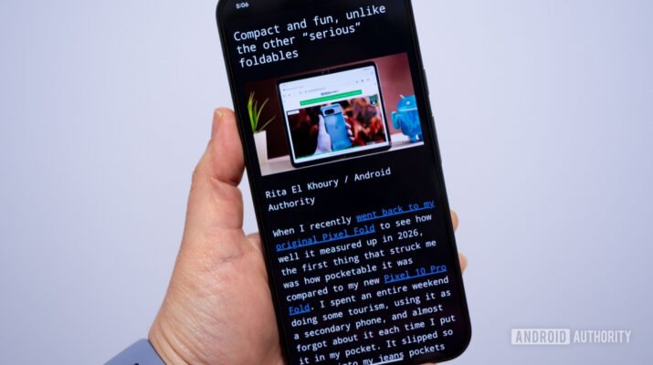 ** Grafik perbandingan konsumsi RAM dan suhu baterai smartphone saat menggunakan Chrome standar versus fitur Chrome Reader Mode. *(17 kata - Sangat deskriptif untuk mesin pencari, menjelaskan konteks data pengujian).* **