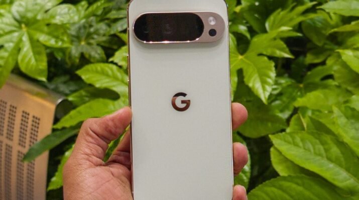 Render casing aramid fiber tipis untuk Google Pixel 11 Pro XL yang menunjukkan modul kamera berbentuk oval identik dengan pendahulunya.